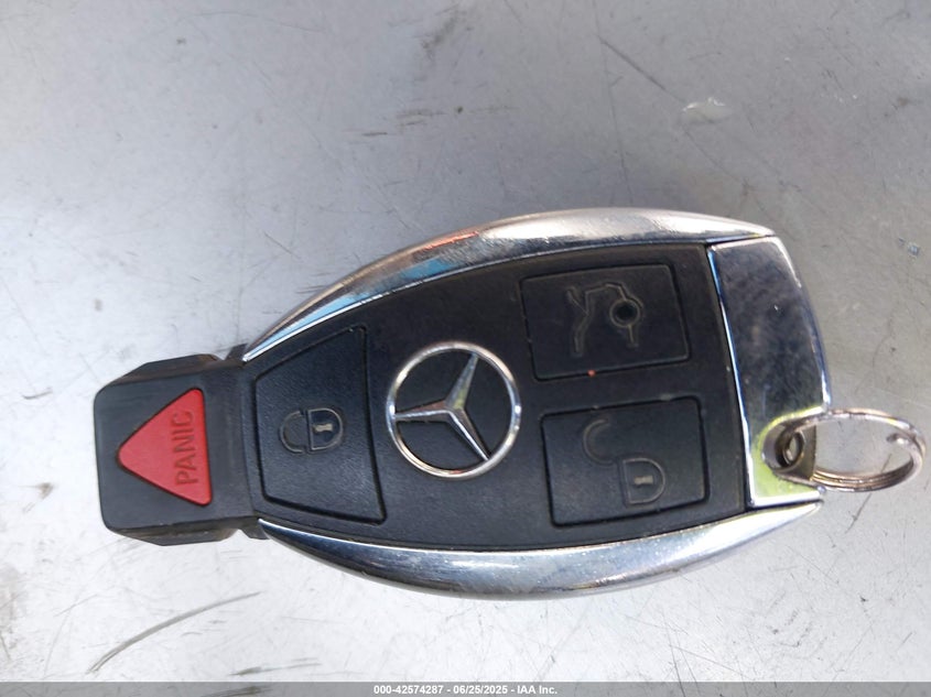 2013 MERCEDES-BENZ C 300 VIN: WDDGF8AB1DA770998