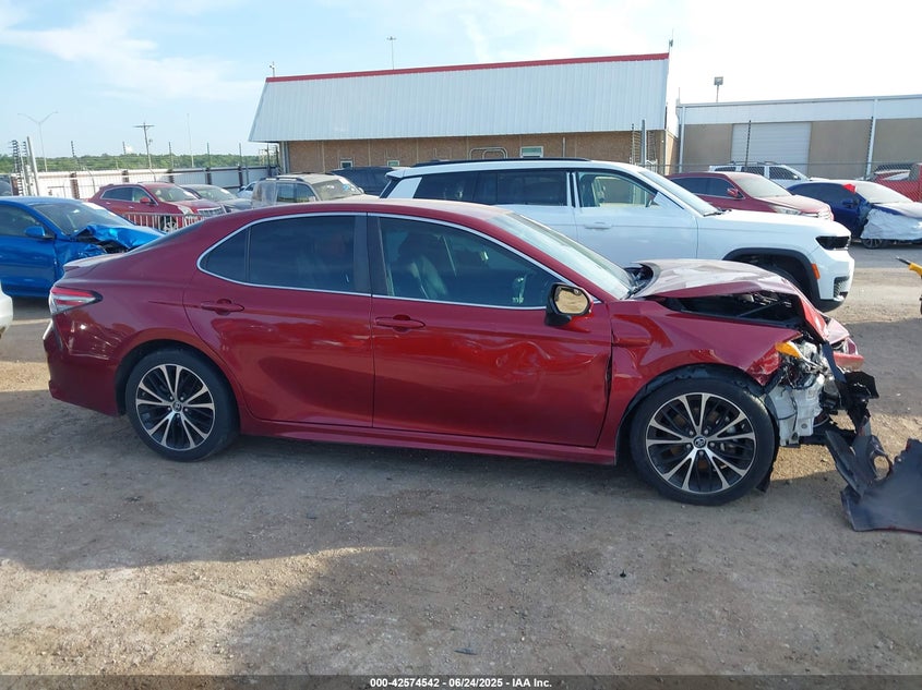 2018 TOYOTA CAMRY SE - 4T1B11HK3JU538294