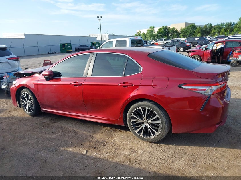 2018 TOYOTA CAMRY SE - 4T1B11HK3JU538294