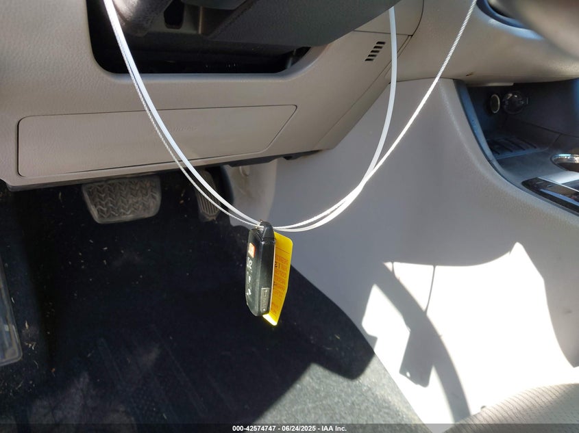 2015 TOYOTA HIGHLANDER LIMITED V6 - 5TDYKRFH4FS111378