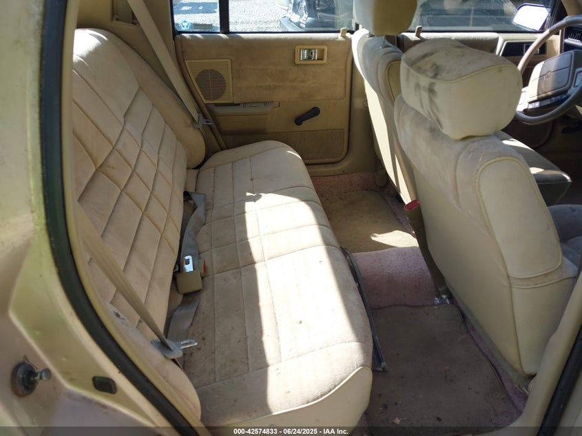 1991 Dodge Spirit VIN: 1B3XA46K2MF565396 Lot: 42574833