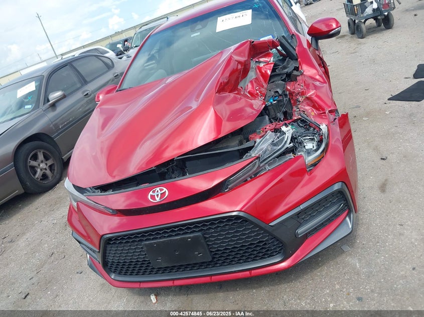 VIN JTDS4RCE9LJ009951 2020 TOYOTA COROLLA SE