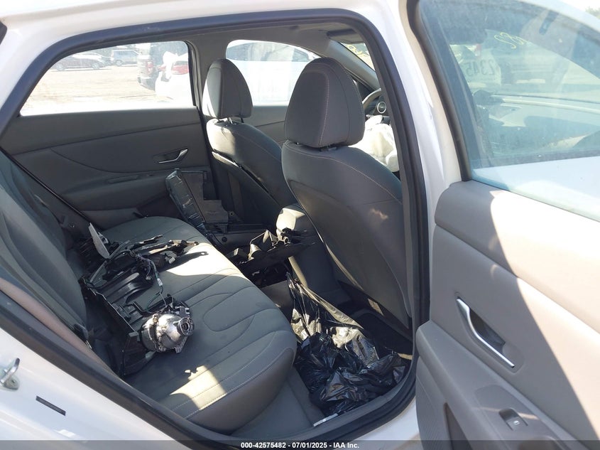 VIN 5NPLS4AG4PH088512 2023 HYUNDAI ELANTRA SEL