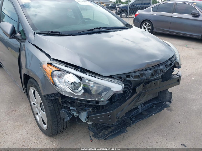 2016 KIA FORTE LX - KNAFK5A82G5643501