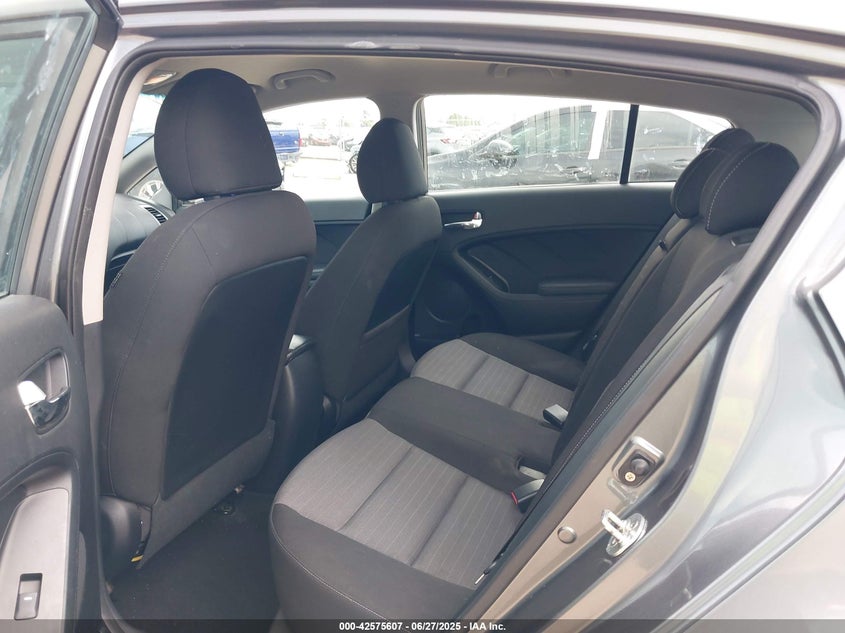 2016 KIA FORTE LX - KNAFK5A82G5643501