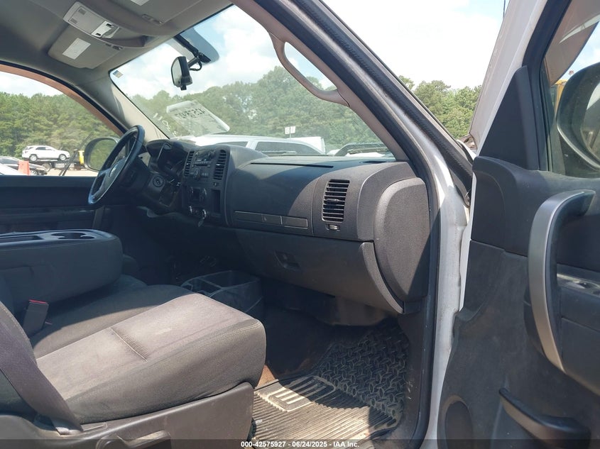 2011 CHEVROLET SILVERADO 1500 VIN: 1GCRCSE07BZ433011