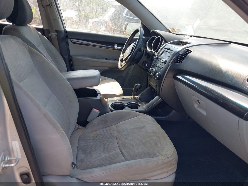 2012 KIA SORENTO VIN: 5XYKTDA20CG270559