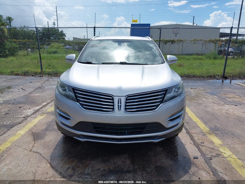 VIN 5LMCJ2C94HUL19396 2017 LINCOLN MKC SELECT
