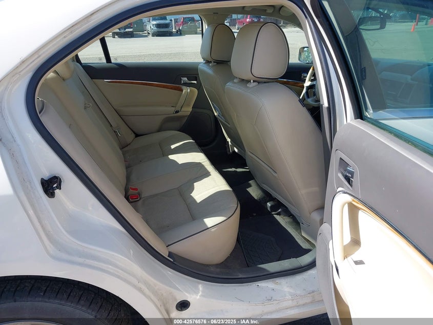 2012 LINCOLN MKZ VIN: 3LNHL2GC5CR802193