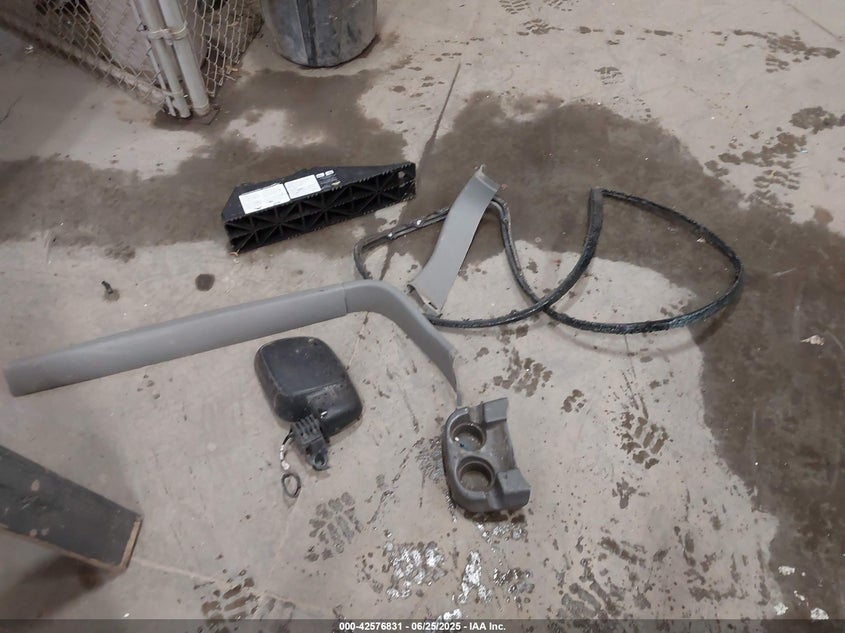 2004 Ford Excursion Xls/Xlt VIN: 1FMNU41L54EB43055 Lot: 42576831