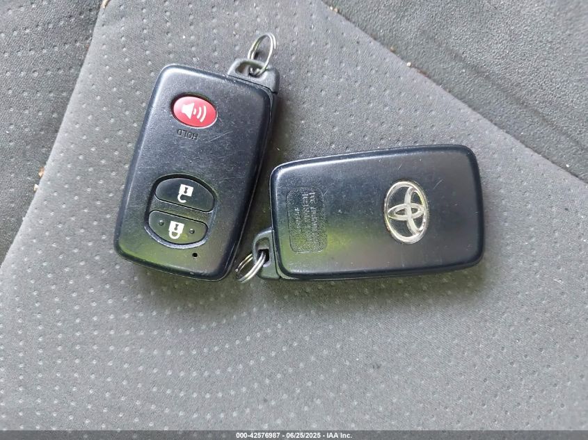 2011 Toyota Prius Two VIN: JTDKN3DU0B0317238 Lot: 42576987