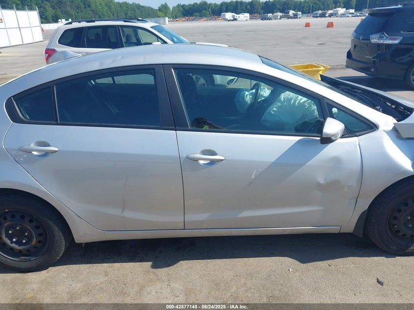 2018 KIA FORTE LX - 3KPFK4A79JE225081