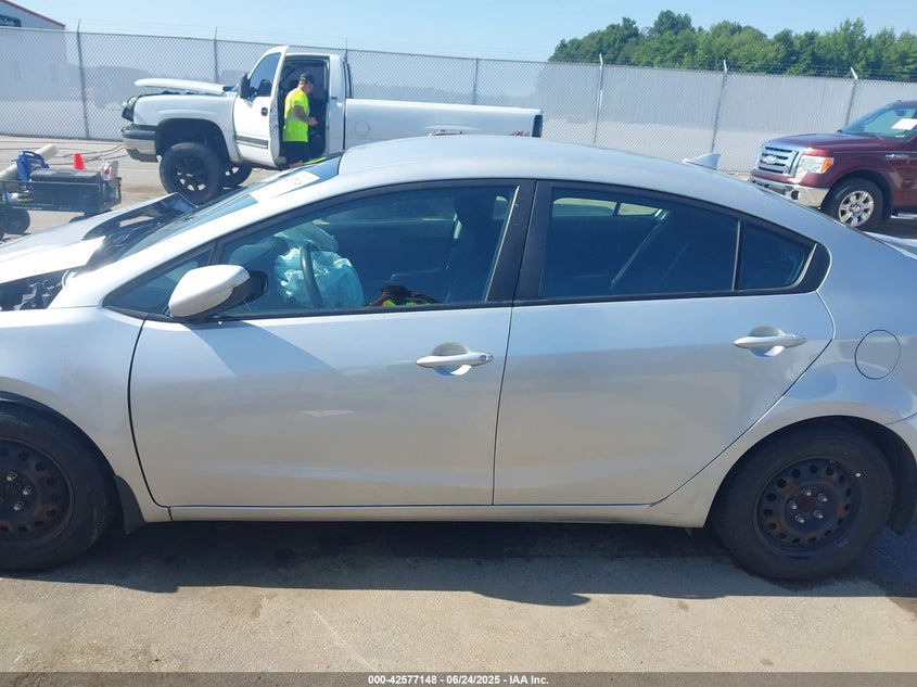 2018 KIA FORTE LX - 3KPFK4A79JE225081