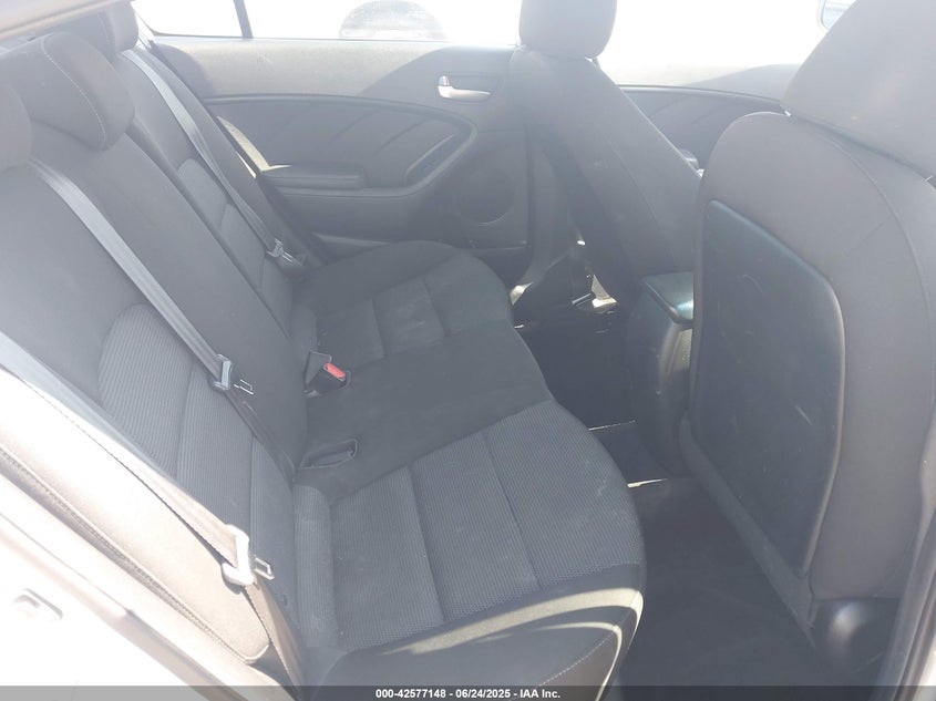 2018 KIA FORTE LX - 3KPFK4A79JE225081