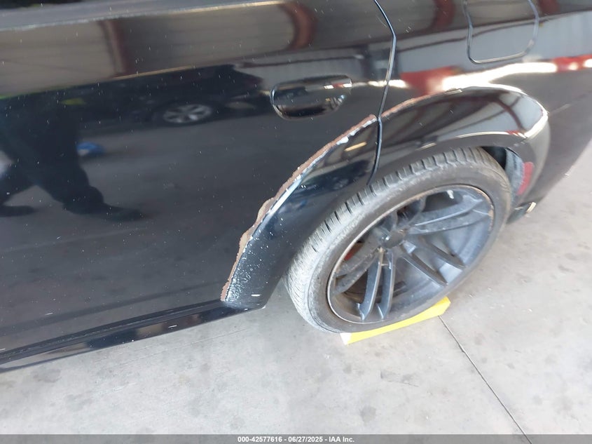 2017 Dodge Charger Daytona 392 Rwd VIN: 2C3CDXGJ8HH585110 Lot: 42577616