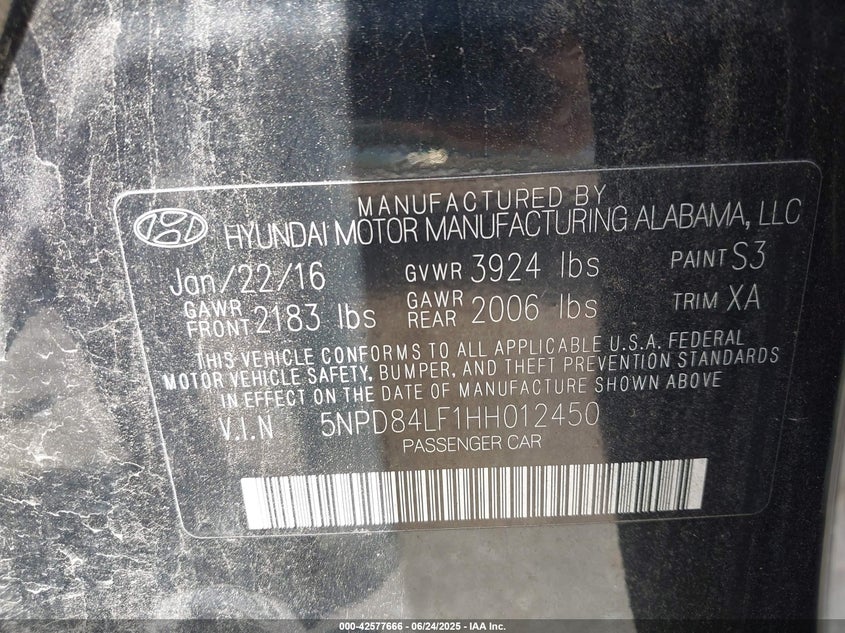 2017 HYUNDAI ELANTRA LIMITED - 5NPD84LF1HH012450