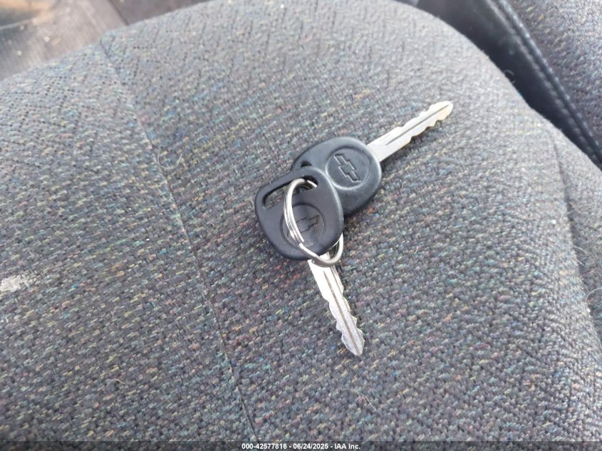 2001 Chevrolet Silverado 1500 VIN: 1GCEC19W21Z268913 Lot: 42577816