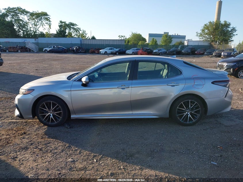 2021 TOYOTA CAMRY SE - 4T1G11AK8MU455884