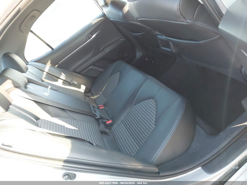 2021 TOYOTA CAMRY SE - 4T1G11AK8MU455884