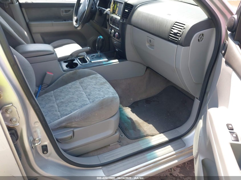 2008 KIA SORENTO VIN: KNDJC735485810791