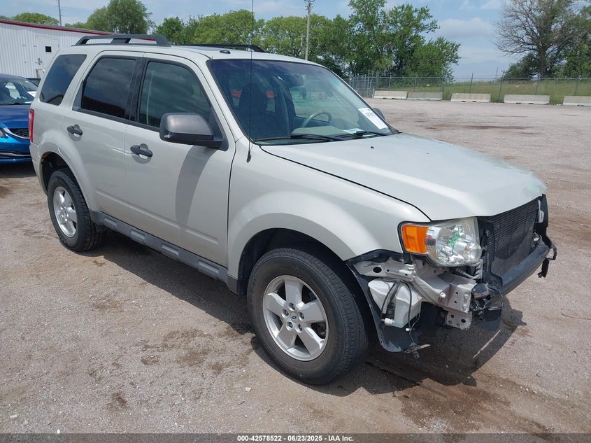 2009 FORD ESCAPE VIN: 1FMCU93719KA82512