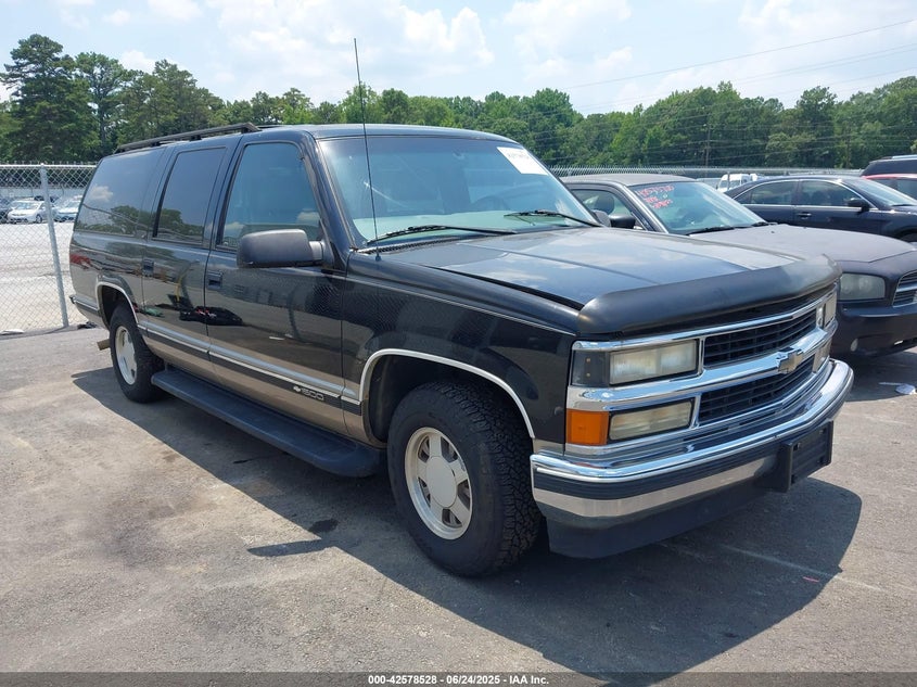 3GNEC16R6XG215324 1999 Chevrolet Suburban 1500 Lt auction photo 1