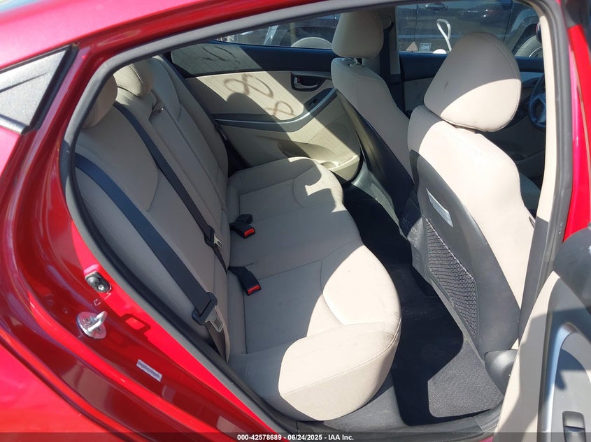 2015 HYUNDAI ELANTRA VIN: KMHDH4AE2FU419881