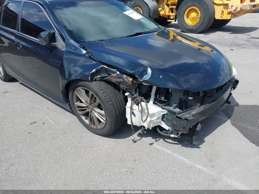 2016 TOYOTA CAMRY VIN: 4T1BF1FK2GU152088