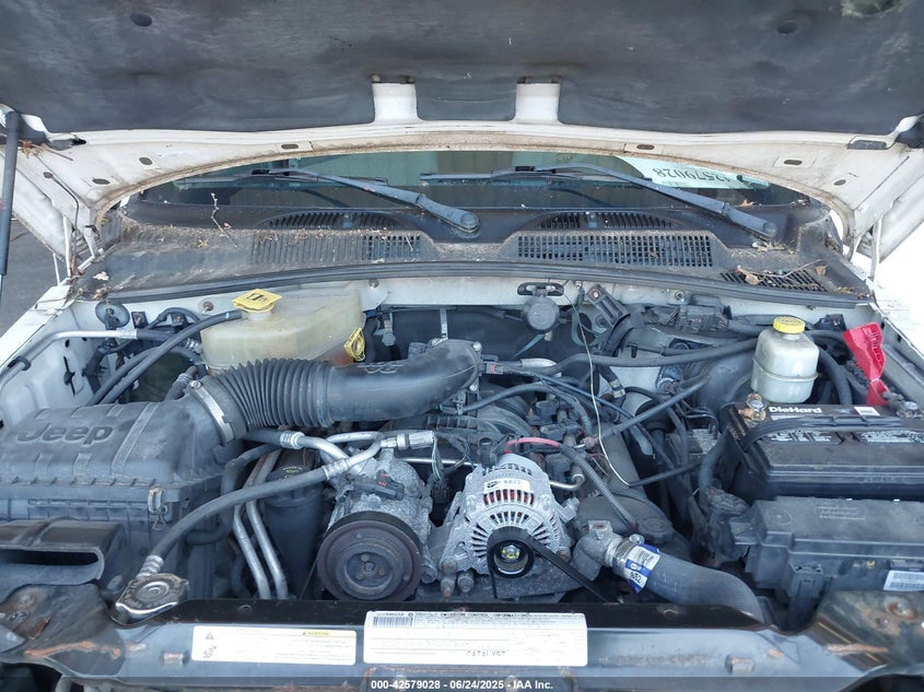 2007 JEEP LIBERTY VIN: 1J4GL48K97W670098