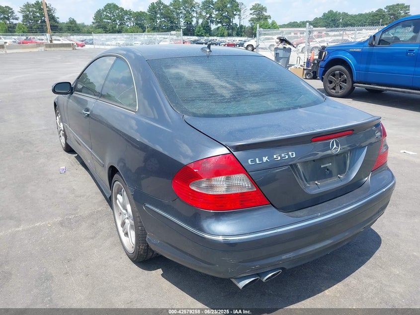 2008 MERCEDES-BENZ CLK 550 VIN: WDBTJ72H68F253384