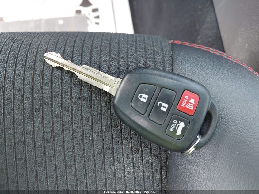 2017 TOYOTA CAMRY SE - 4T1BF1FK3HU366654