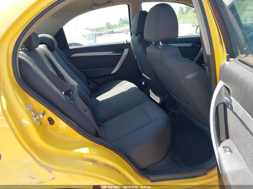 2011 CHEVROLET AVEO VIN: KL1TD5DE1BB138181
