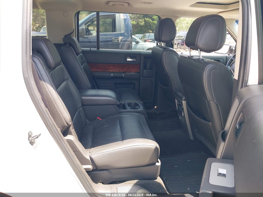 2011 FORD FLEX VIN: 2FMHK6DT5BBD34493