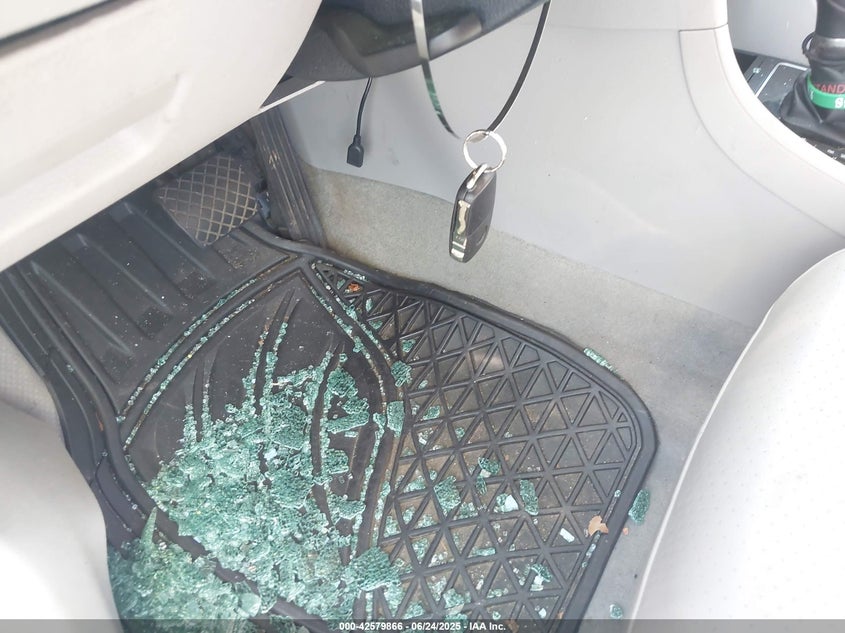 2015 VOLKSWAGEN PASSAT 1.8T LIMITED EDITION - 1VWAS7A32FC117910