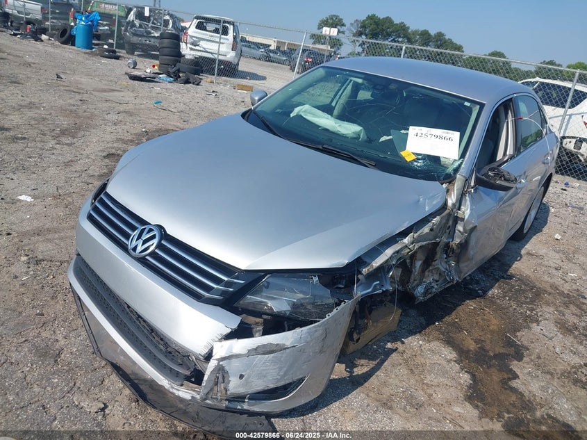 2015 VOLKSWAGEN PASSAT 1.8T LIMITED EDITION - 1VWAS7A32FC117910