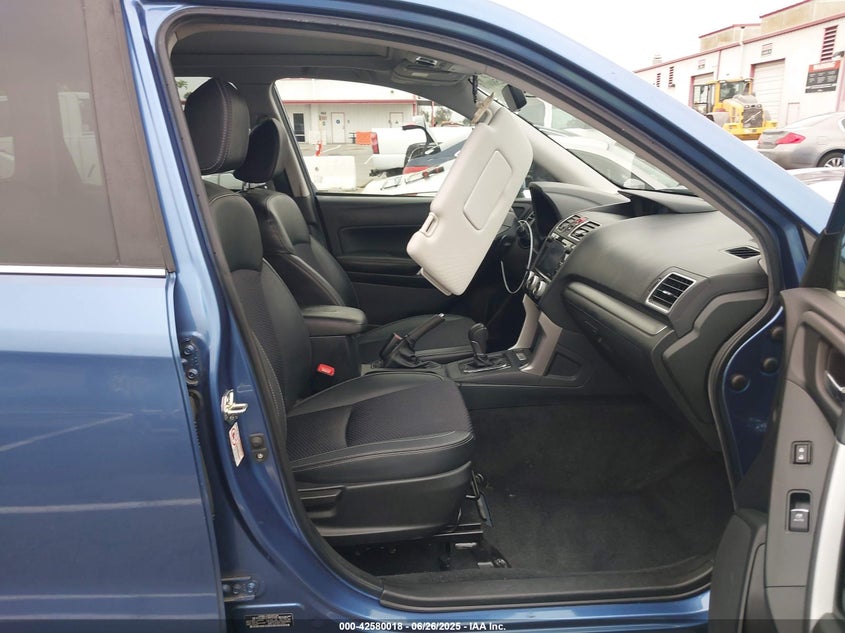 2018 SUBARU FORESTER VIN: JF2SJGEC2JH432160