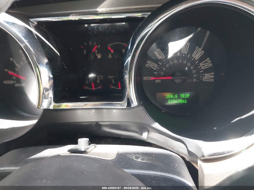 2007 FORD MUSTANG VIN: 1ZVHT82HX75237407