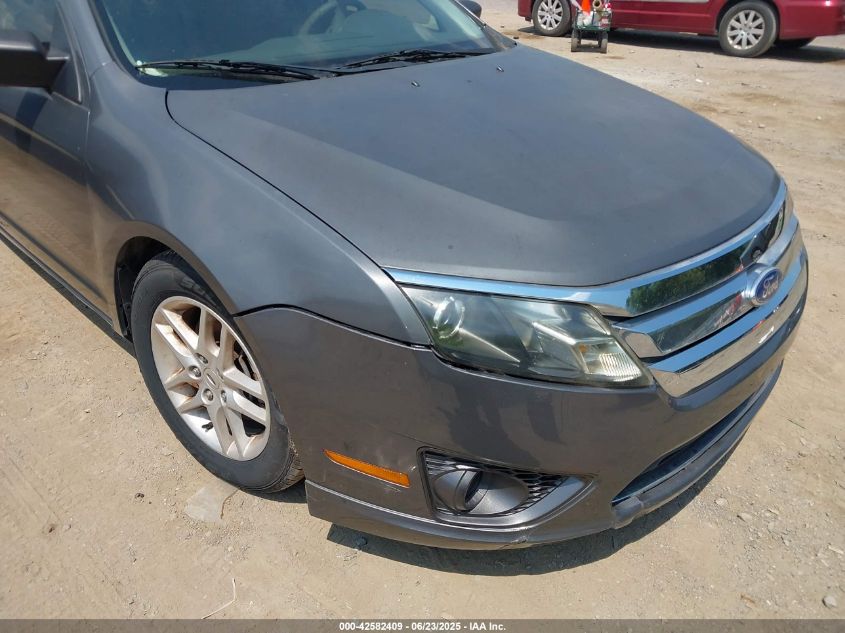 2011 Ford Fusion S VIN: 3FAHP0GA8BR239706 Lot: 42582409
