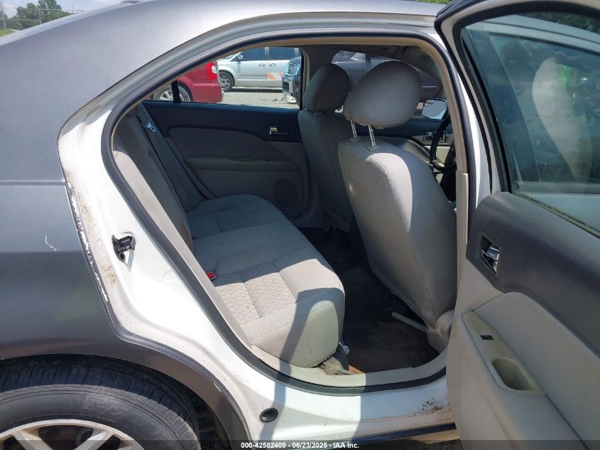 2011 Ford Fusion S VIN: 3FAHP0GA8BR239706 Lot: 42582409