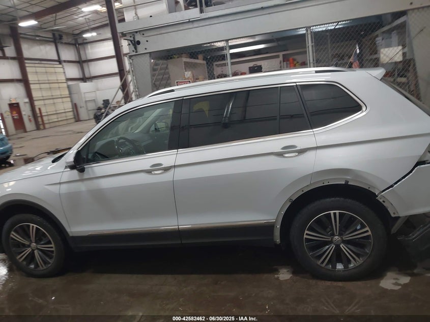 VIN 3VV2B7AX6KM051866 2019 VOLKSWAGEN TIGUAN 2.0T SE/2.0T SEL/2.0T SEL R-LINE/2.0T SEL R-LINE BLACK