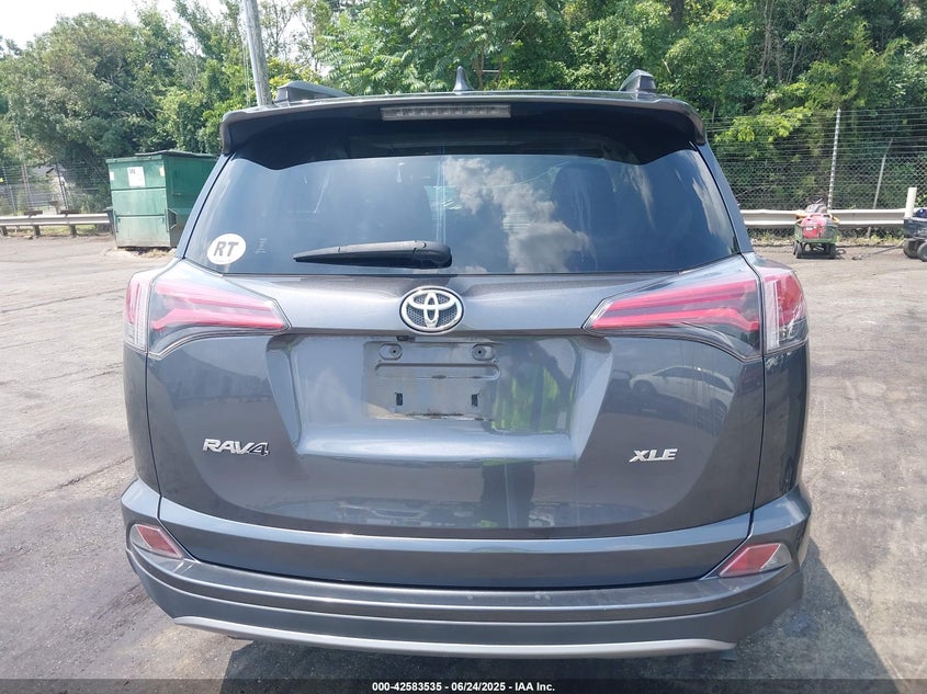 2018 TOYOTA RAV4 XLE - JTMWFREV7JD111785