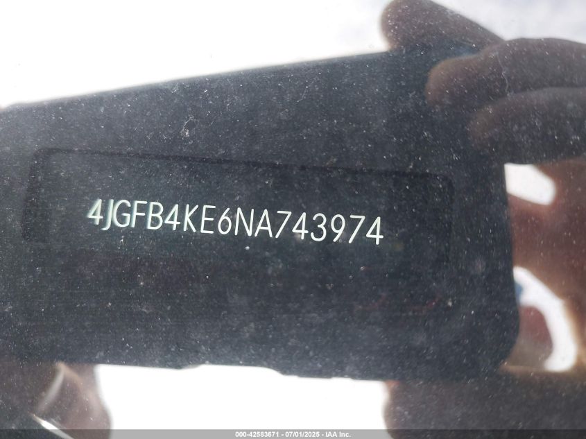 2022 Mercedes-Benz GLE-Class - 4JGFB4KE6NA743974