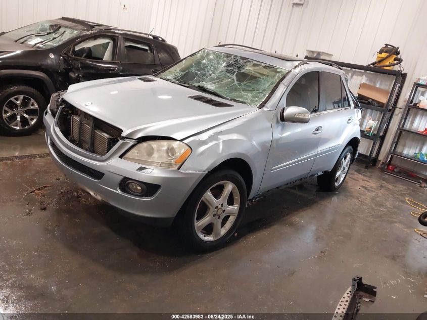 2008 Mercedes-Benz Ml 320 Cdi 4Matic blue suv diesel 4JGBB22E38A372943 photo #3