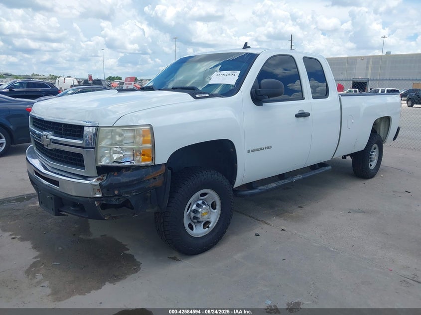 1GCHC49K99E144927 2009 CHEVROLET SILVERADO photo no. 2