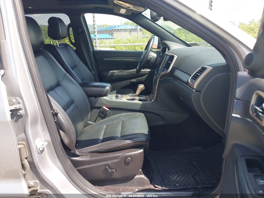 2016 JEEP GRAND CHEROKEE VIN: 1C4RJFBG2GC351101