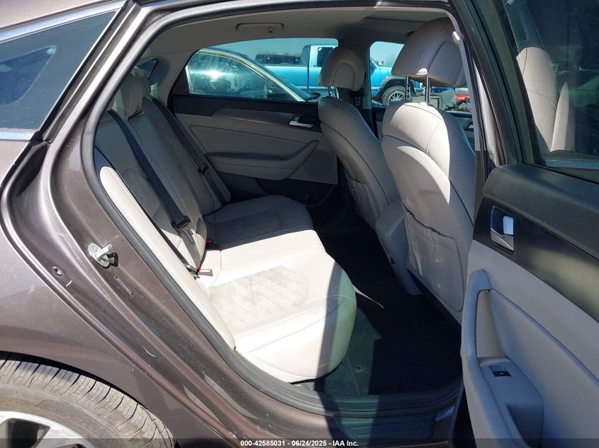 2017 HYUNDAI SONATA VIN: 5NPE34AF8HH489334