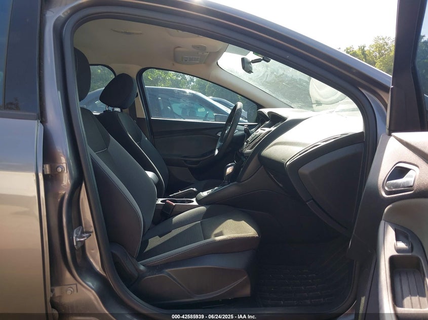 2014 FORD FOCUS VIN: 1FADP3K26EL374251