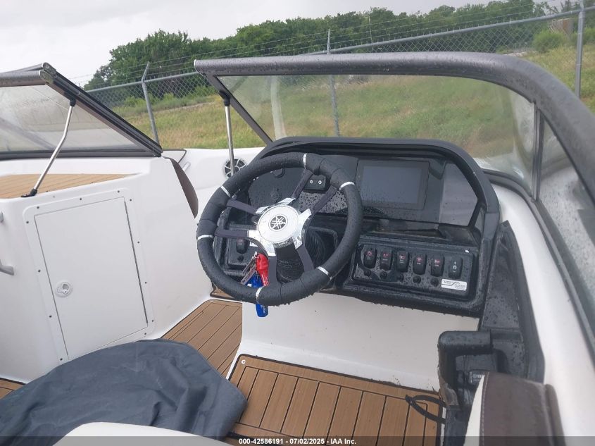 2022 Yamaha Other VIN: YAMC0429F222 Lot: 42586191