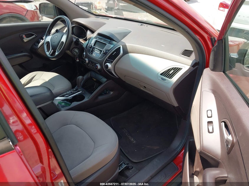 2012 HYUNDAI TUCSON VIN: KM8JT3AB4CU507098