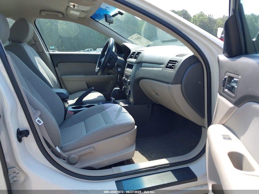 2011 FORD FUSION VIN: 3FAHP0HA1BR168993
